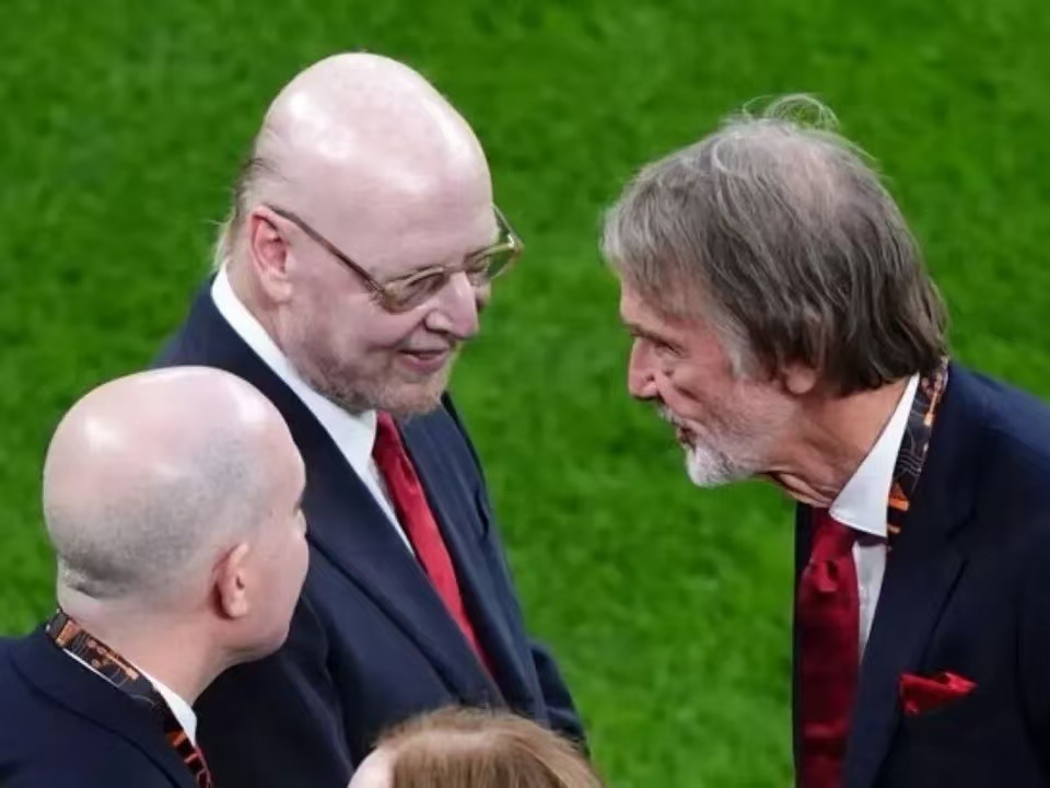 月公布的财, 联酋的财团, 中东财团正 月公布的财, 联酋的财团, 中东财团正