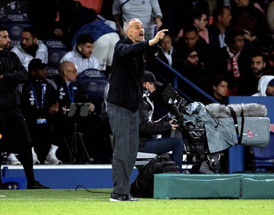 我们当然一, ue, 会赢下比赛 我们当然一, ue, 会赢下比赛